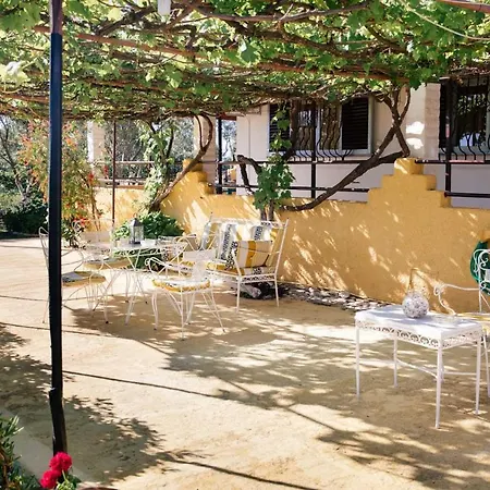 Апартаменты Tetraktys Estate At The Beach *