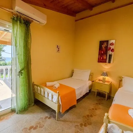 Tetraktys Estate At The Beach Апартаменты *