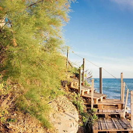 Апартаменты Tetraktys Estate At The Beach