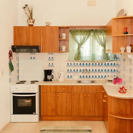 Tetraktys Estate At The Beach Апартаменты *